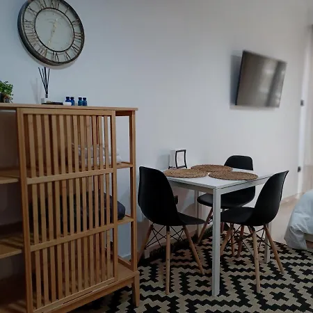 Brand New Studio 2 Apartment *