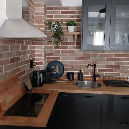 Brand New Studio 2 Apartment